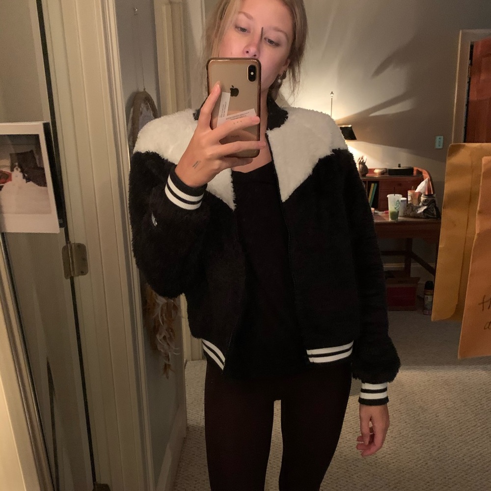 Nike fuzzy jacket